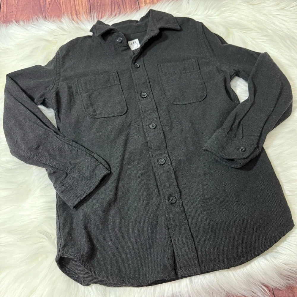 GAP Kids Size Small Black Button-Up Long Sleeve Shirt